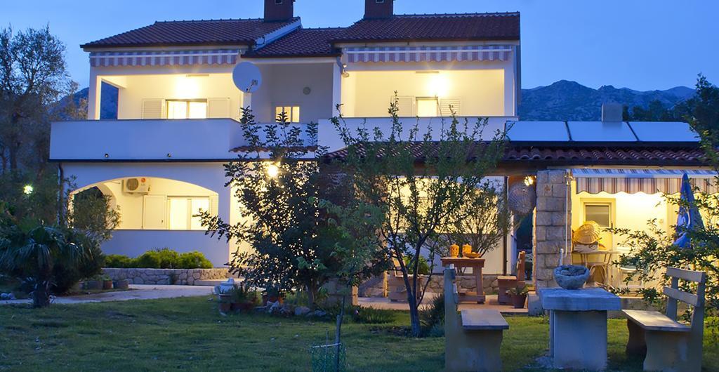 Apartments Punta Seline Pokoj fotografie